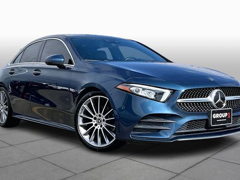 Used 2020 Mercedes-Benz A 220 A 220 image 3