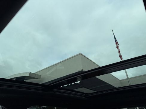 Used 2025 Cadillac XT5 Premium Luxury image 35