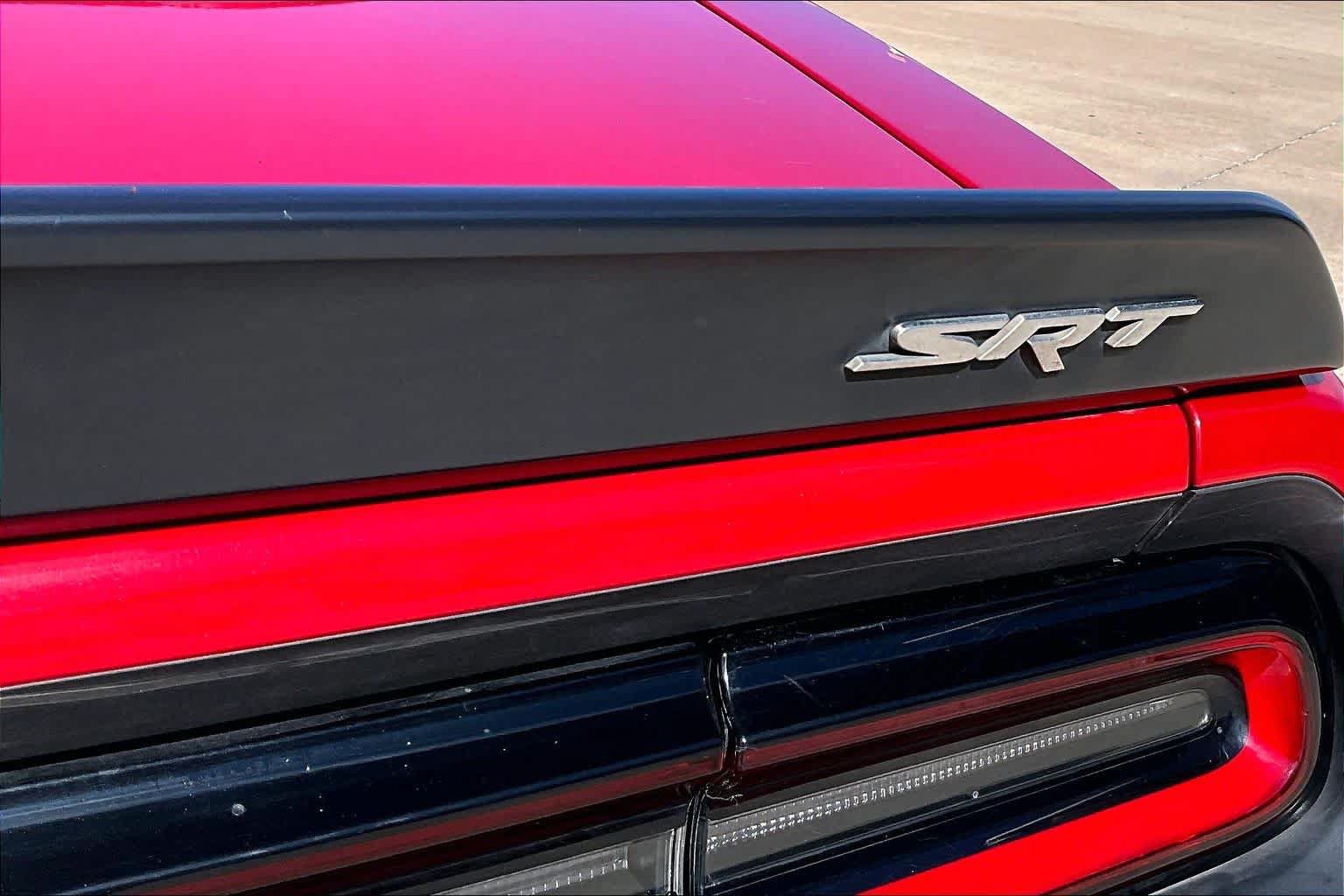 Used 2016 Dodge Challenger SRT Hellcat RWD image 9