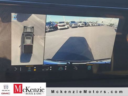 Used 2023 GMC Sierra 1500 AT4 w/ AT4 Premium Package AWD/4WD image 17