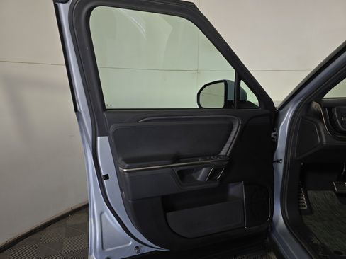 Used 2024 Rivian R1S Adventure AWD/4WD image 16