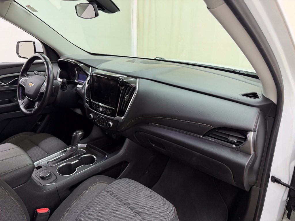 Used 2020 Chevrolet Traverse LT AWD/4WD image 11