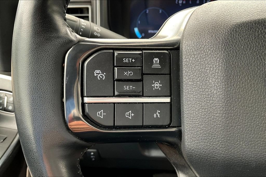 Used 2025 Ford F450 Platinum AWD/4WD image 9