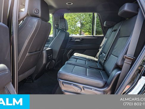 Used 2025 Chevrolet Tahoe LT AWD/4WD image 18
