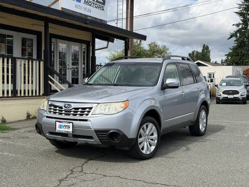 Used 2012 Subaru Forester 2.5X Premium AWD/4WD image 1