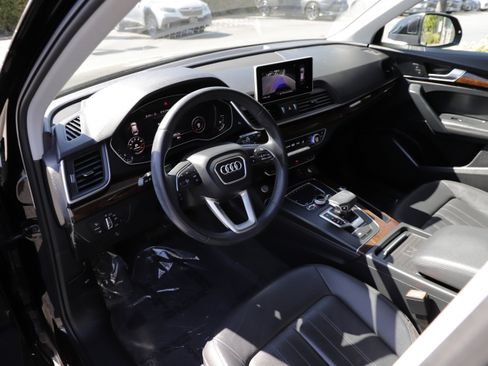 Used 2020 Audi Q5 2.0T Premium Plus w/ Premium Plus Package AWD/4WD image 17