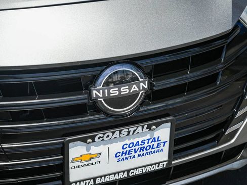 Used 2025 Nissan Versa S w/ S Plus Package FWD image 9