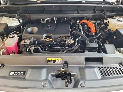 Used 2023 Toyota Highlander Platinum image 34