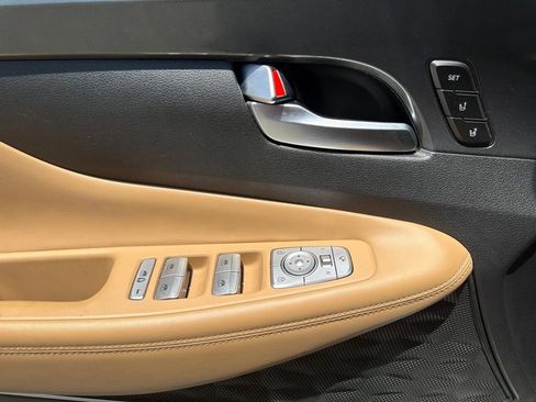 Used 2023 Hyundai Santa Fe Calligraphy AWD/4WD image 13