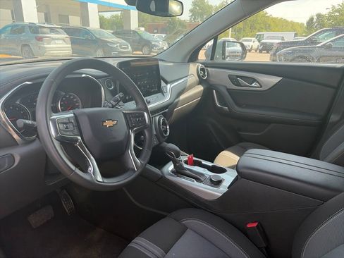 Used 2025 Chevrolet Blazer LT FWD image 14