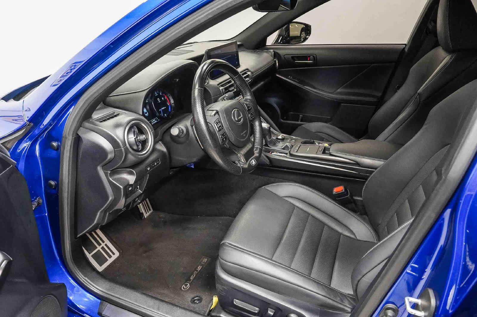 Used 2021 Lexus IS 350 F Sport w/ Navigation Package RWD image 18