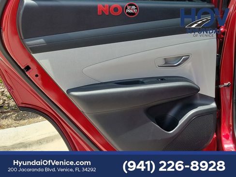 Used 2025 Hyundai Tucson SEL FWD image 18