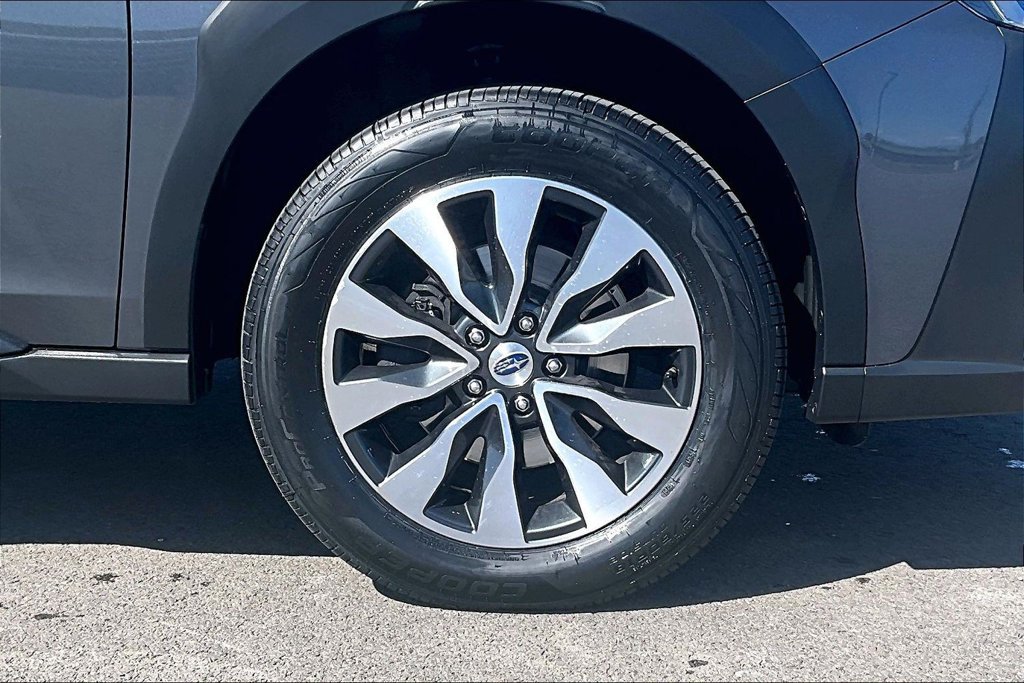 Used 2023 Subaru Outback Limited XT AWD/4WD image 9