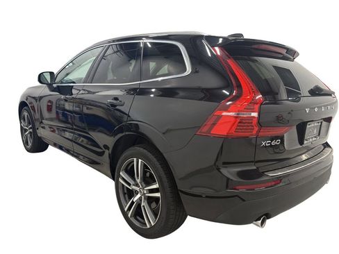 Used 2019 Volvo XC60 T5 Momentum w/ Multimedia Package AWD/4WD image 6