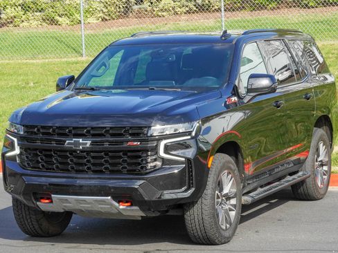 Used 2023 Chevrolet Tahoe Z71 w/ Z71 Off-Road Package image 5