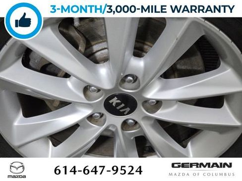 Used 2019 Kia Sorento LX image 11