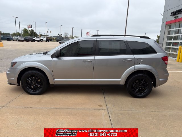 Used 2020 Dodge Journey SE w/ SE Popular Equipment Group FWD image 2