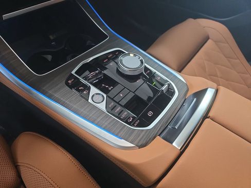 New 2026 BMW X5 xDrive50e w/ Executive Package AWD/4WD image 13