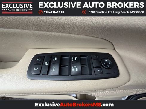 Used 2018 Jeep Grand Cherokee Laredo image 22