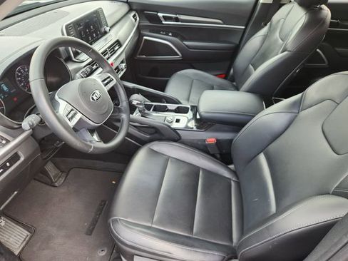 Used 2020 Kia Telluride LX image 11