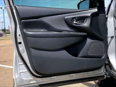 Used 2023 Nissan Murano SV AWD/4WD image 27