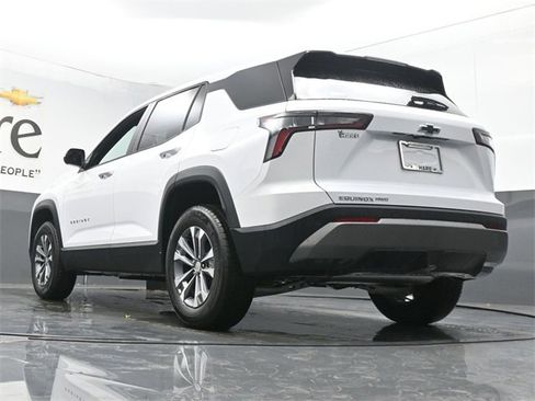 New 2026 Chevrolet Equinox LT w/ LPO, Floor Liner Package image 5