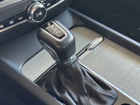 Certified 2021 Volvo V60 T5 Cross Country w/ Climate Package image 21