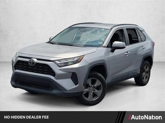 Used 2022 Toyota RAV4 XLE w/ Convenience Package FWD video 1