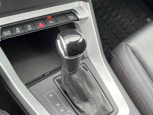 Used 2021 Audi Q3 2.0T Premium w/ Convenience Package image 33