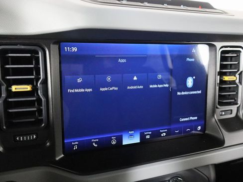 Used 2023 Ford Bronco Badlands image 28