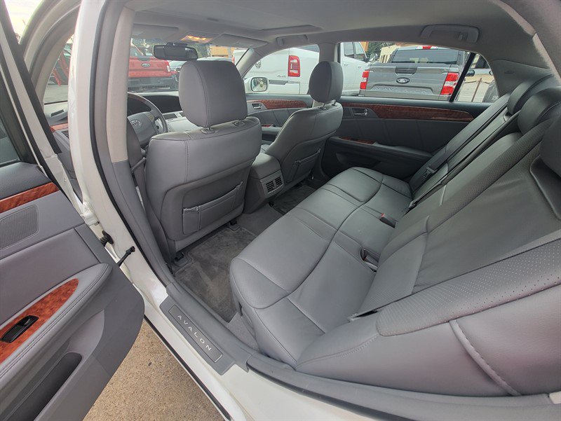 Used 2007 Toyota Avalon Limited FWD image 9