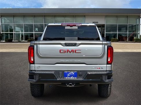 Used 2024 GMC Sierra 1500 AT4X image 5