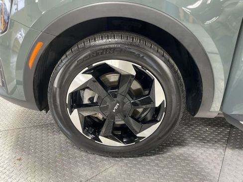 Used 2025 Kia Sorento EX AWD/4WD image 10