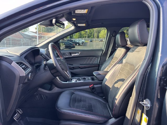 Used 2024 Ford Edge ST-Line w/ Cargo Accessory Package AWD/4WD image 27