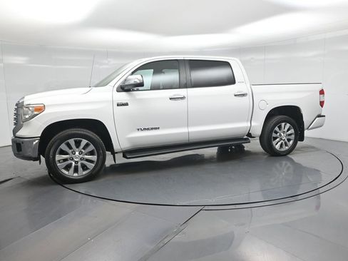 Used 2015 Toyota Tundra Limited w/ Limited Premium Package AWD/4WD image 30