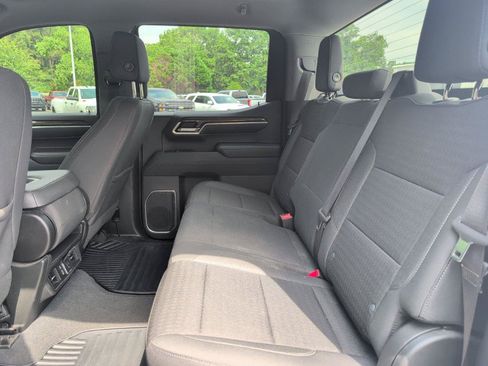Used 2022 Chevrolet Silverado 1500 LT RWD image 35