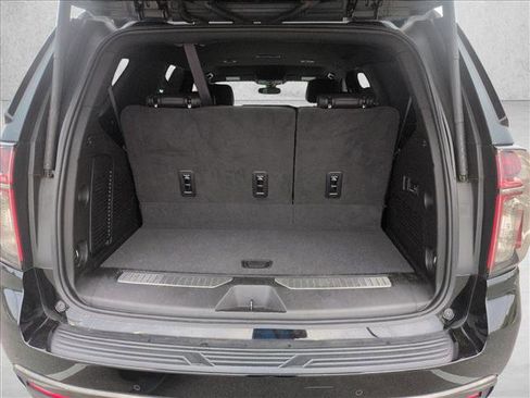 Used 2022 Chevrolet Tahoe RST w/ Luxury Package image 6