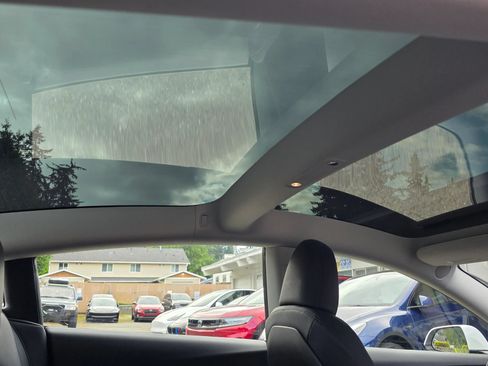 Used 2023 Tesla Model 3 Standard Range RWD image 15