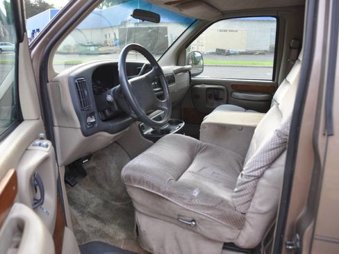 Used 1996 Chevrolet Express 1500 image 16