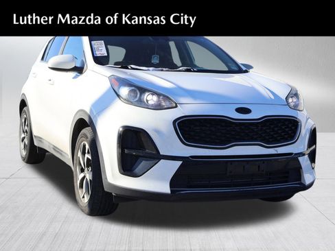 Used 2020 Kia Sportage LX image 1