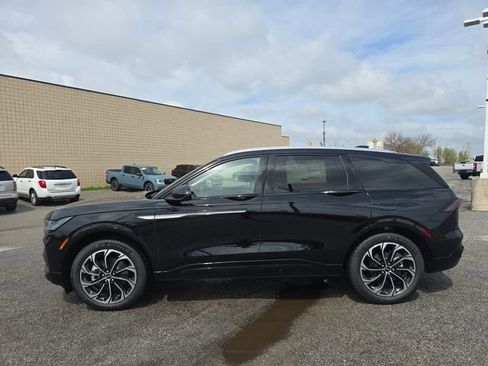 New 2026 Lincoln Nautilus Reserve AWD/4WD image 8
