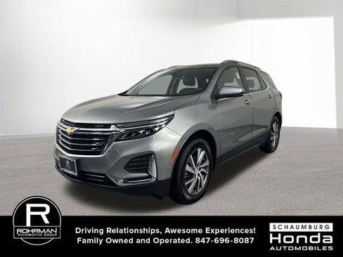 Used 2023 Chevrolet Equinox Premier AWD/4WD image 2
