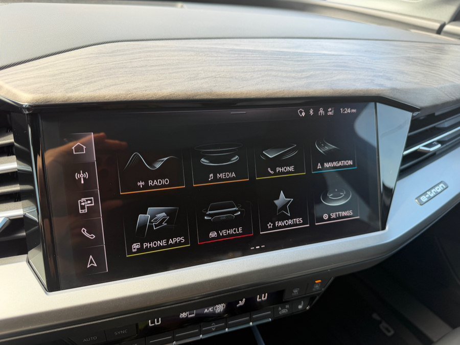 Used 2023 Audi Q4 e-tron Prestige AWD/4WD image 24