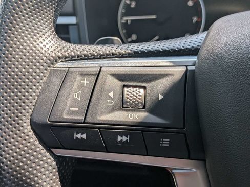 Used 2024 Mitsubishi Outlander ES FWD image 23