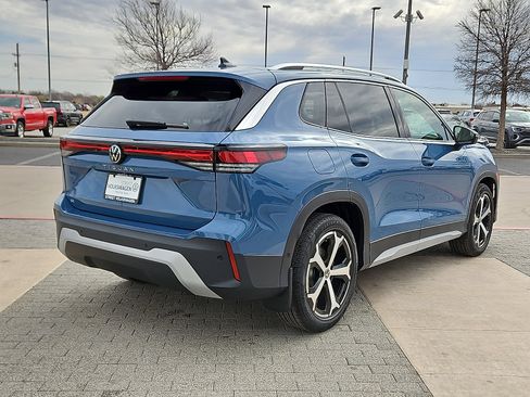 New 2026 Volkswagen Tiguan SE image 4