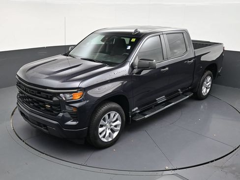 Used 2023 Chevrolet Silverado 1500 Custom RWD image 12