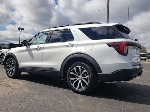 New 2026 Ford Explorer ST-Line AWD/4WD image 6