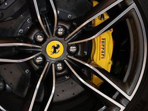 Certified 2025 Ferrari Roma Spider RWD image 54