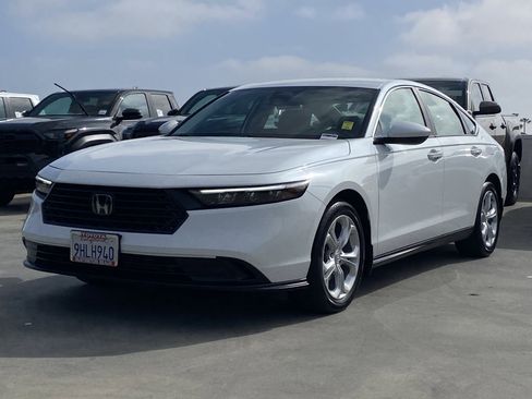 Used 2023 Honda Accord LX image 6