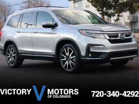 Used 2020 Honda Pilot Touring image 1